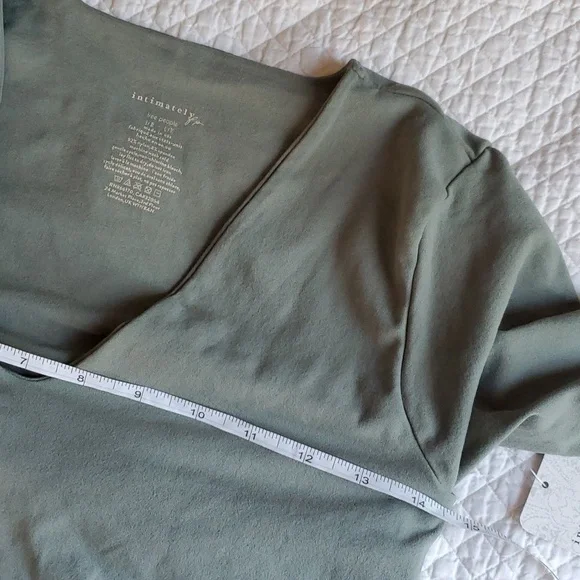 🦚Free People Intimately Top - Picture 8 of 10